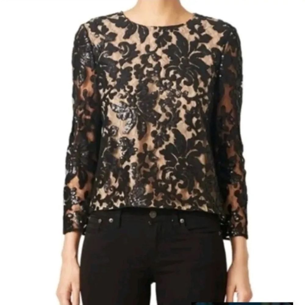Diane Von Furstenberg Black/Nude Lace Blouse Sz. 2 EUC!